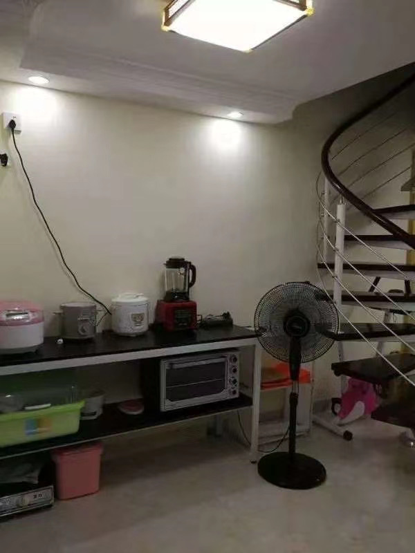 龍華龍勝村委統建樓