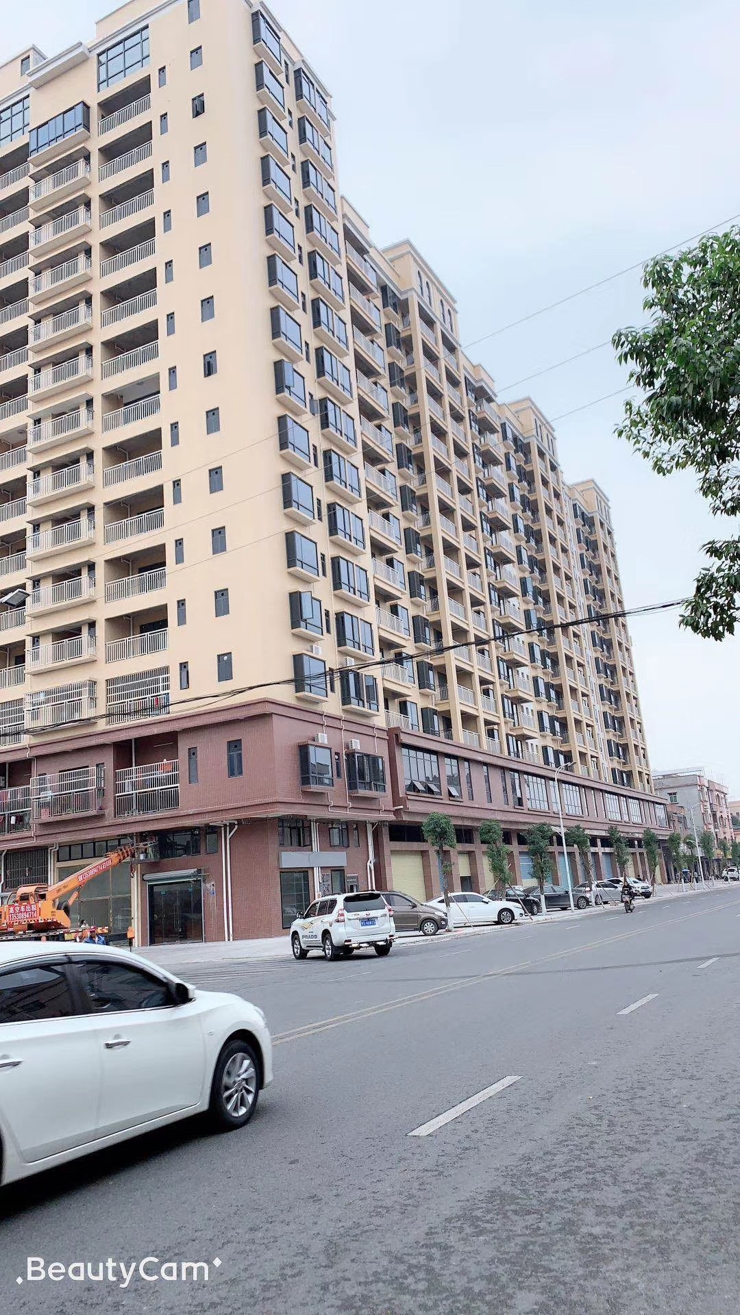 東莞地鐵口小產(chǎn)權(quán)房東坑-松湖世紀(jì)豪庭怎么樣？