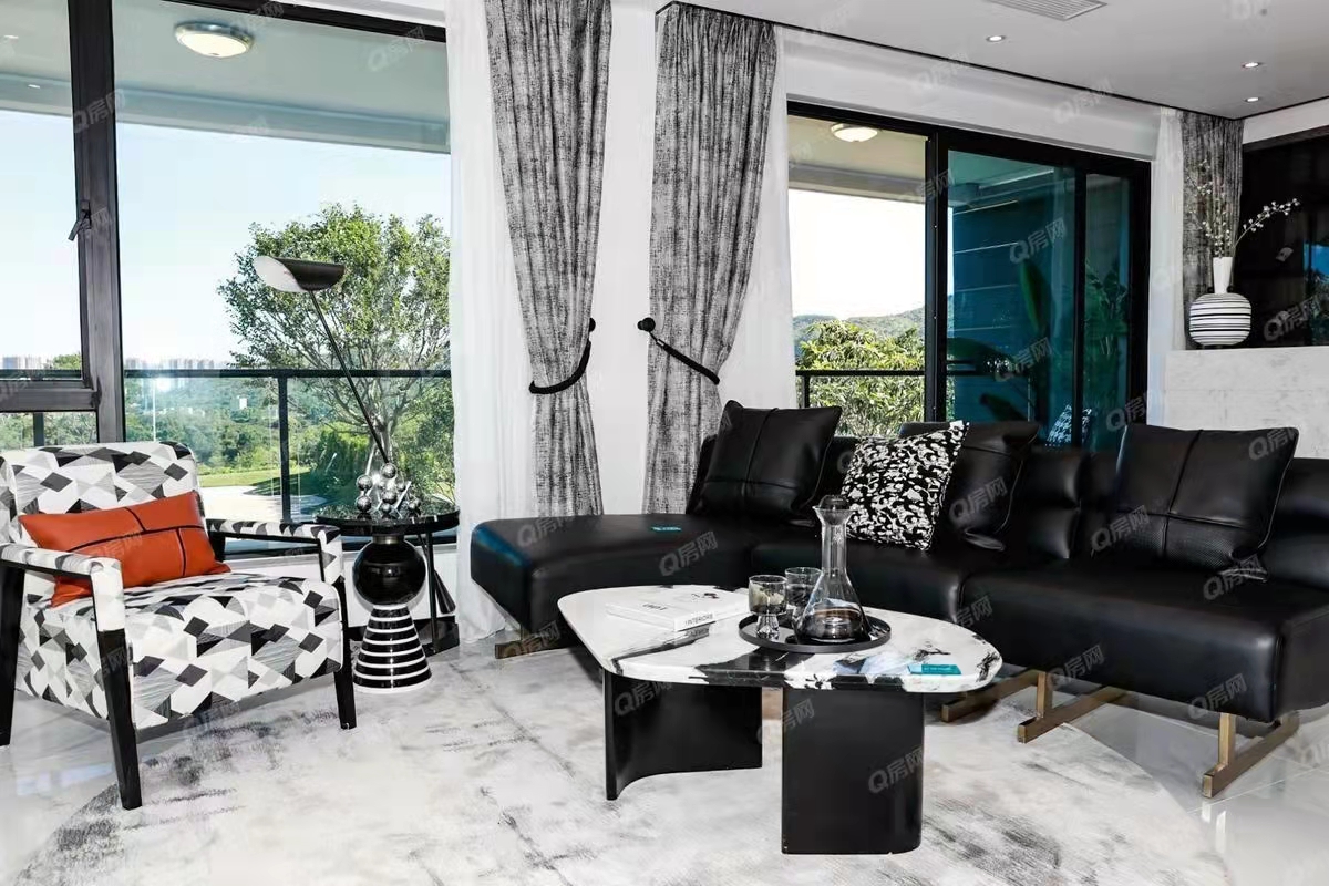 碧輝園十里銀灘，伴海云山苑均價-40000元/平