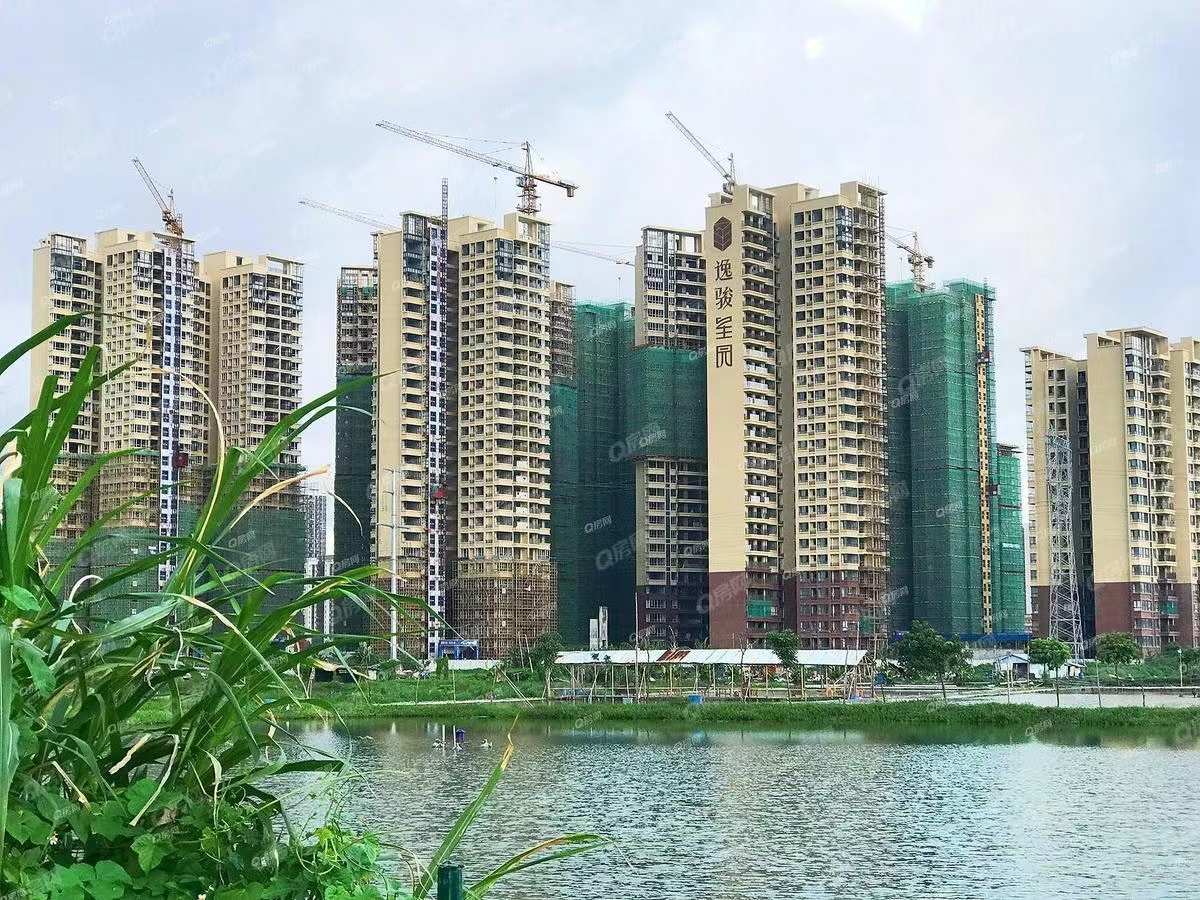 逸駿星園，星光明月花園均價16000元/平