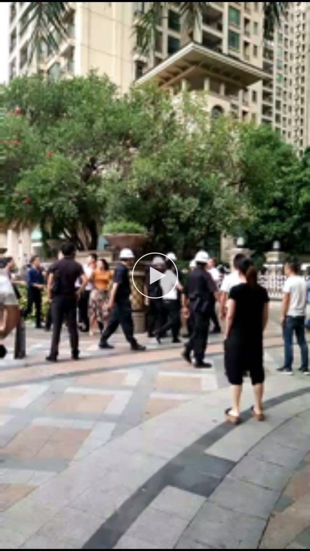 現在思藍地產通知他們去交暖氣費