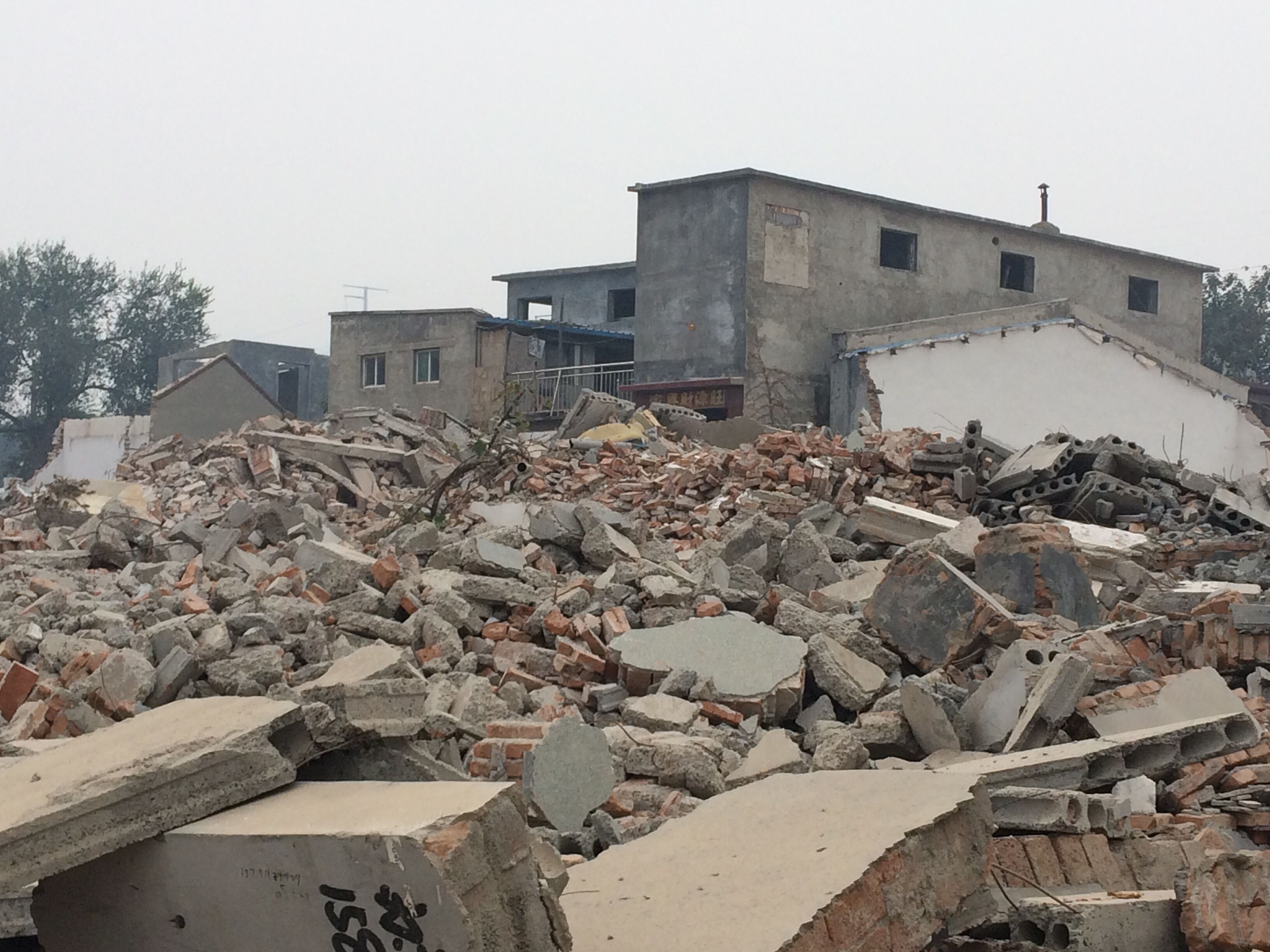 是開發(fā)商賠償給被拆遷原居民的房子